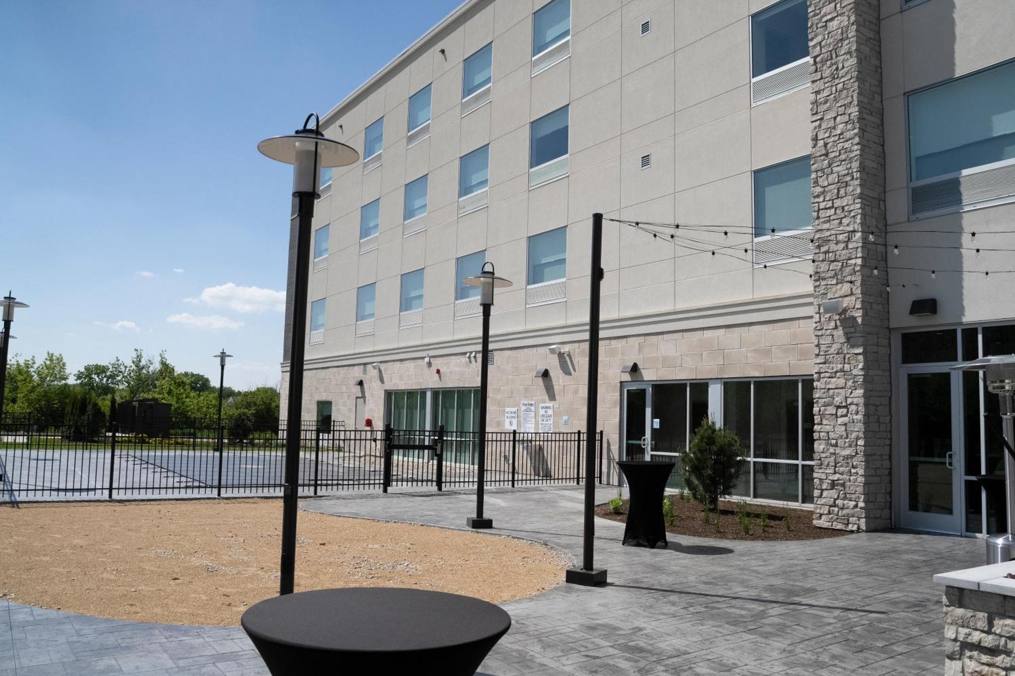 Holiday Inn Express & Suites Chicago Schaumburg By Ihg Kültér fotó