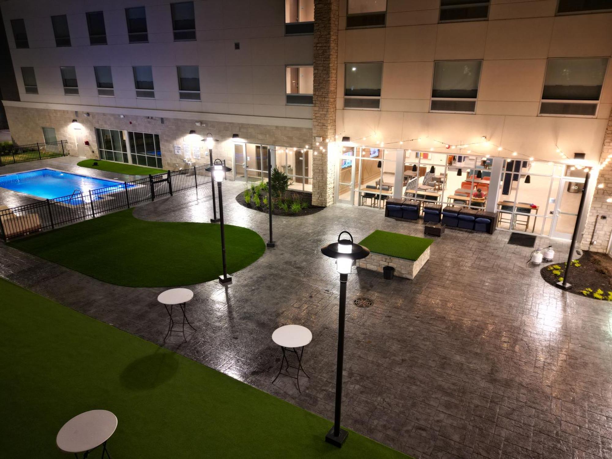 Holiday Inn Express & Suites Chicago Schaumburg By Ihg Kültér fotó