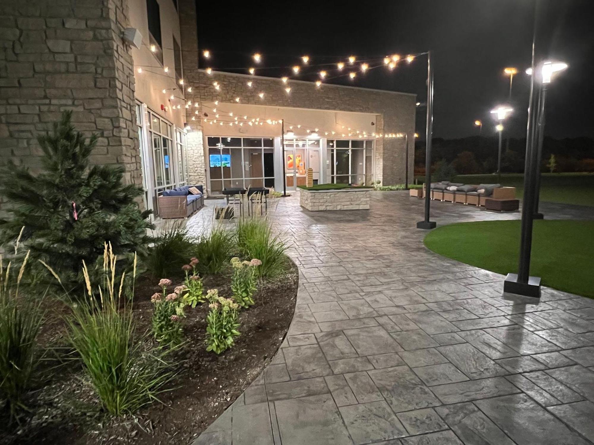 Holiday Inn Express & Suites Chicago Schaumburg By Ihg Kültér fotó